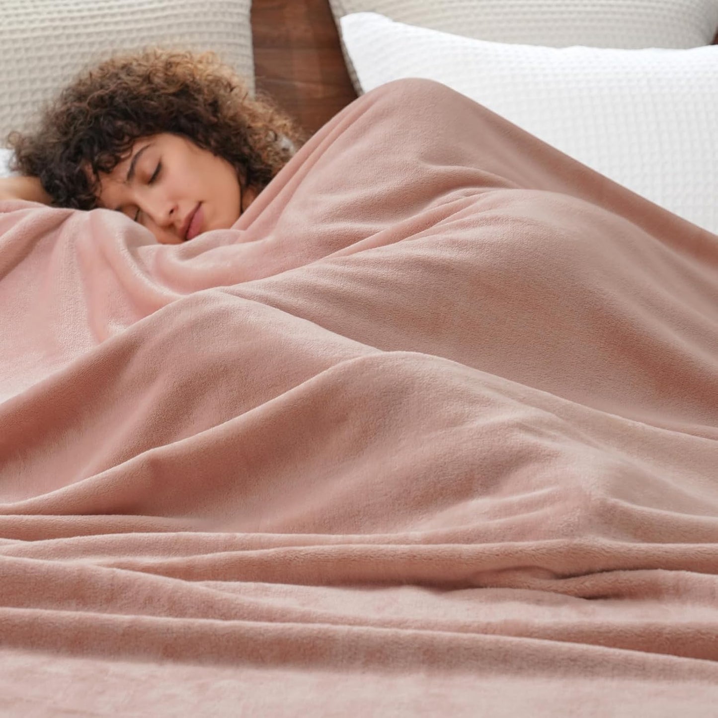 PHF Ultra Soft Fleece Blanket King Size, No Shed No Pilling Luxury Plush Cozy 300GSM Lightweight Blanket for Bed, Couch, Chair, Sofa Suitable for All Season, 108" x 90", Rose Pink