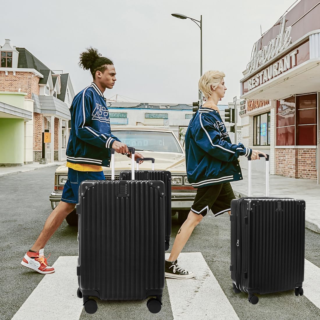 3-Piece Expandable Luggage Set Suitcase in Classic Black -Double Wheel Stability & Secure TSA Locks(20in24in28in)