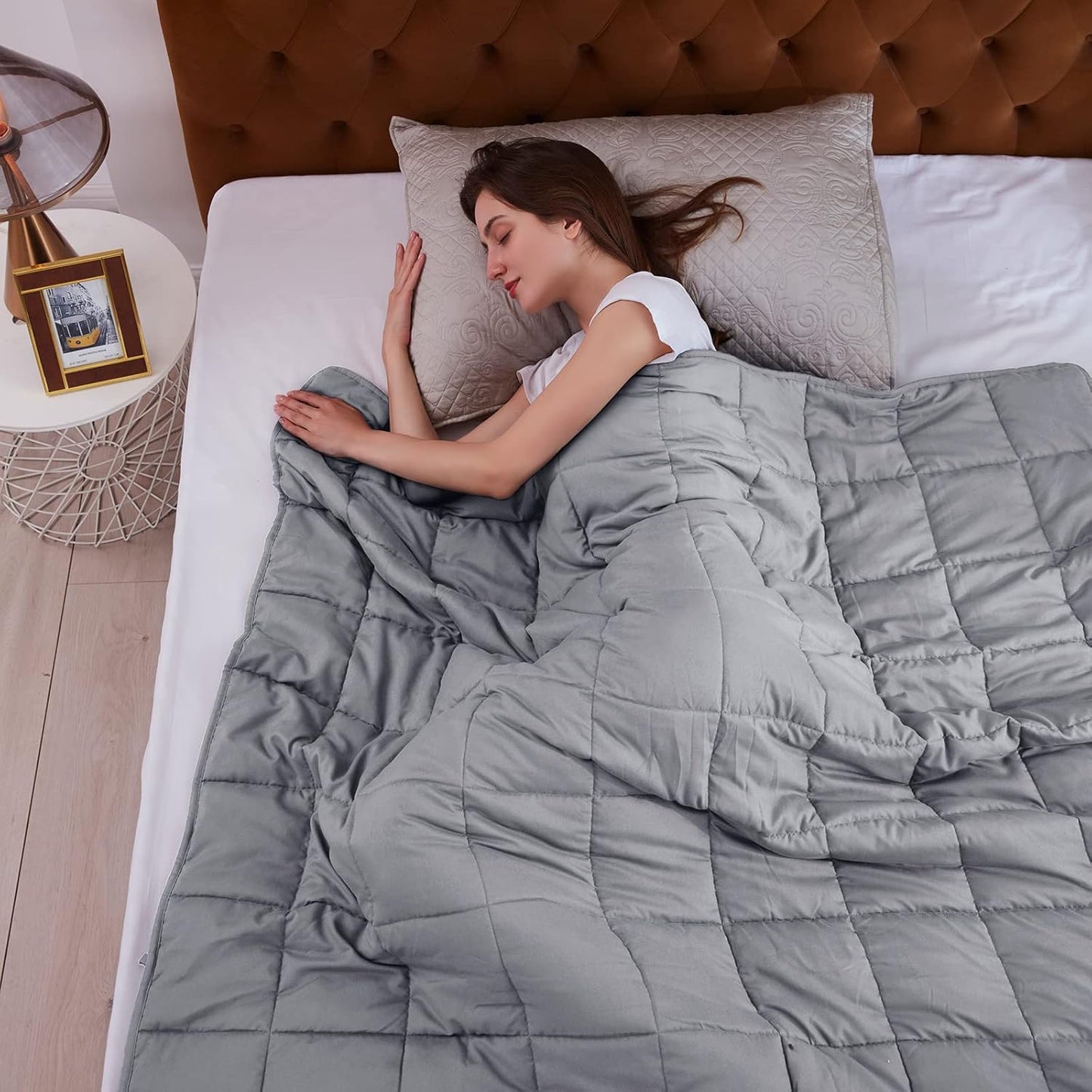 L'AGRATY Weighted Blanket - 60"x80" 17lbs Cooling Breathable Heavy Blanket Microfiber Material with Glass Beads for Adult All-Season Summer Fall Winter Soft Thick Comfort