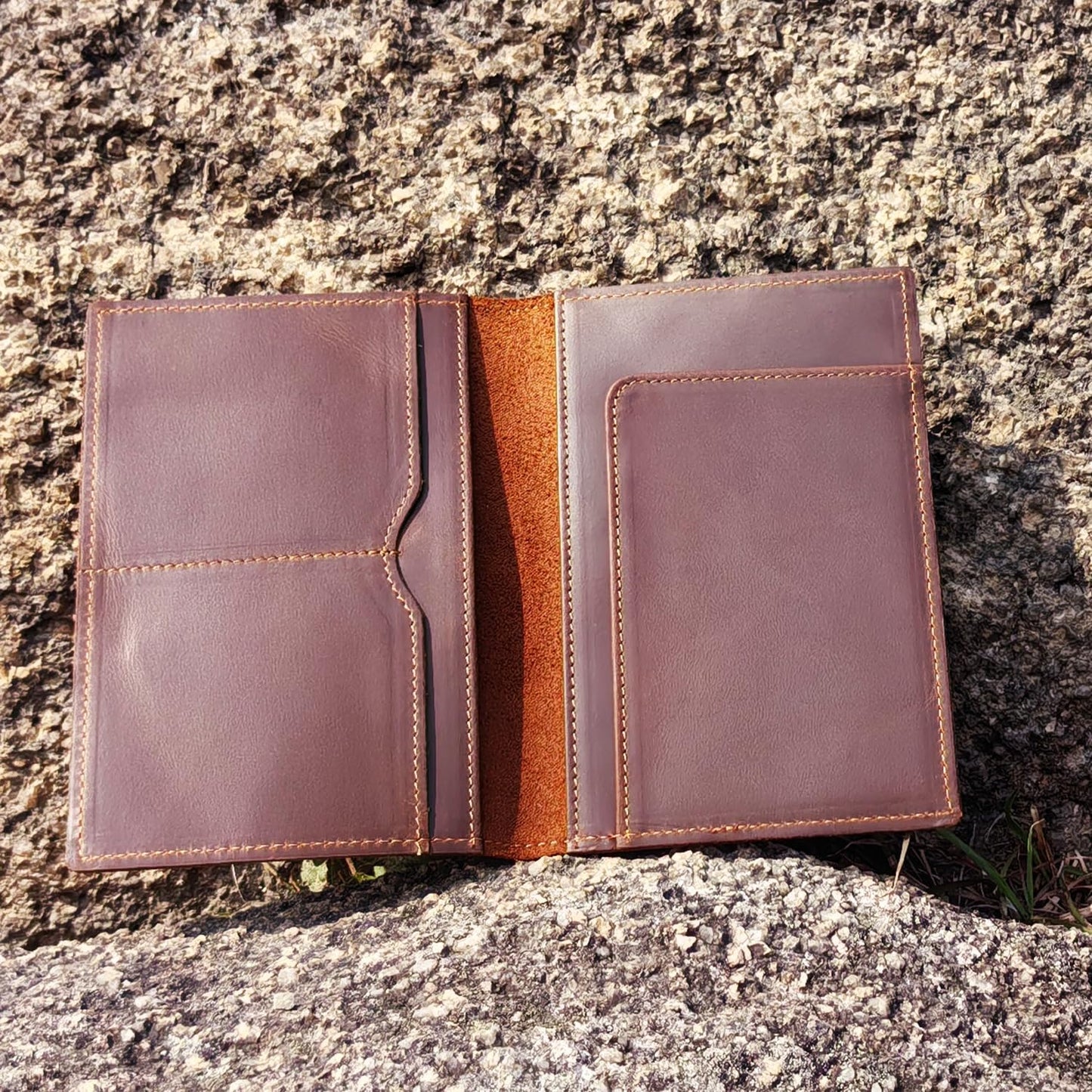 STAR VISTA Albatross Leather Travel Passport Holder, Minimalist Design, Full Grain Leather Case for Men and Women - Slim Passport Wallet, Bifold, RFID Blocking
