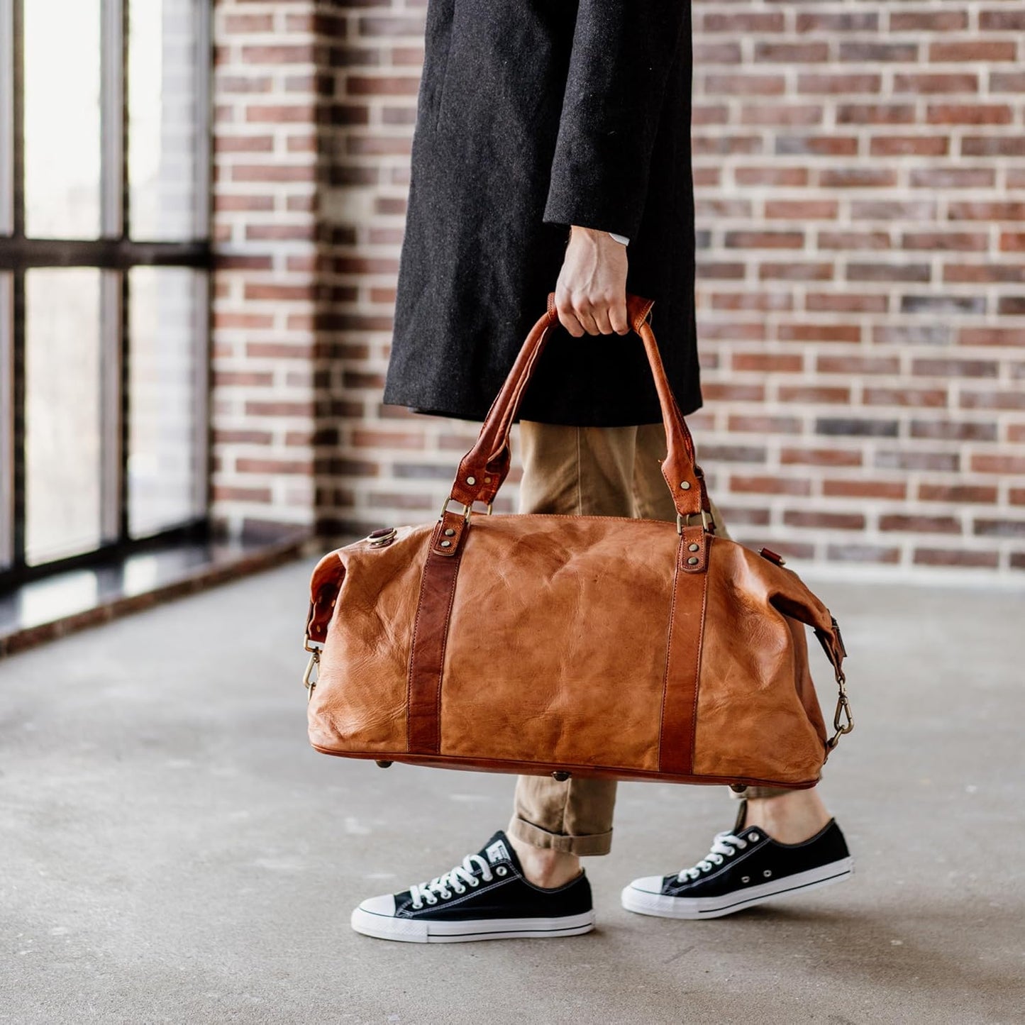 Berliner Bags Vintage Leather Duffle Bag München for Travel or the Gym, Overnight Bag for Men and Women - Brown (Cognac)